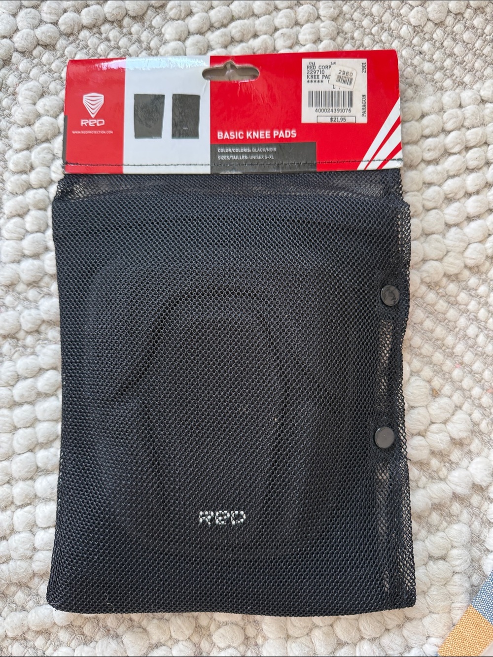 Black Mesh Knee Pad Set by RED